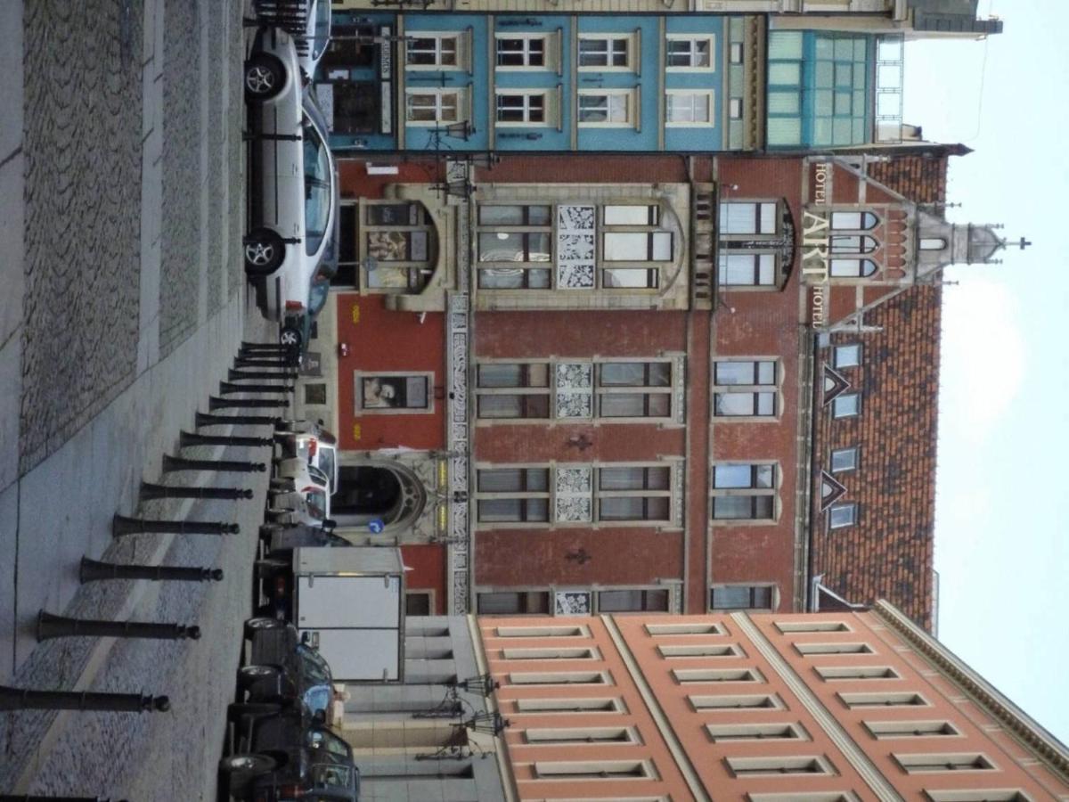 Academus Pub & Guest House Wrocław Exterior foto